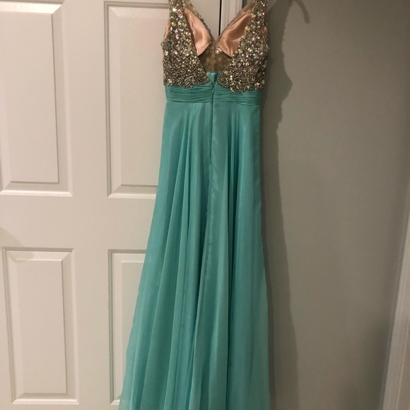 Coya Collection - PROM DRESS ♥️ - Picture 2 of 5